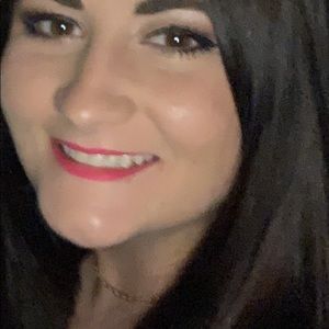 Meet your Posher, Tabitha